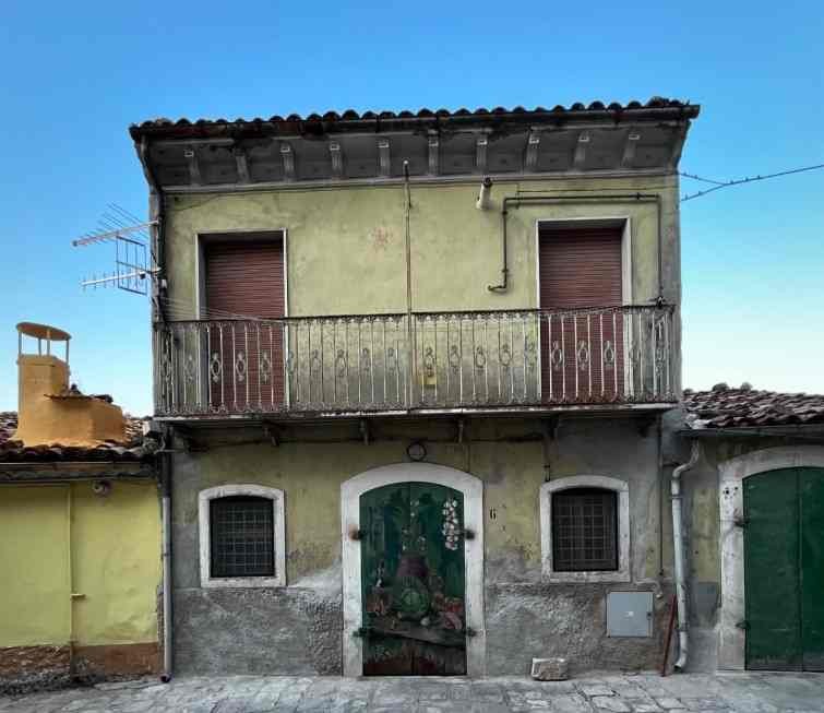 Trisha Street Artist, Trisha Murales Napoli, Trisha Arte Urbana Napoli, Trisha Pittrice Napoli, Trisha Scenografa Napoli